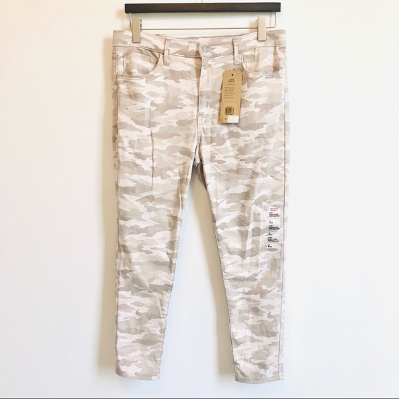 NWT | Levi | 720 High Rise Cropped Skinny Jean - Picture 8 of 12